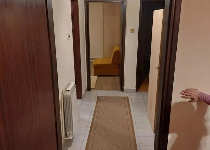 Truvov Διαμέρισμα Lihula